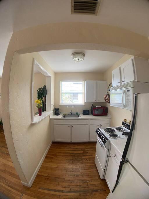 Private One-Bedroom 6 -Directly Across From Beach St. Pete Beach Bagian luar foto